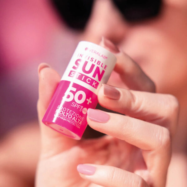 VERALAB INVISIBLE SUN STICK SPF50+ - immagine 2